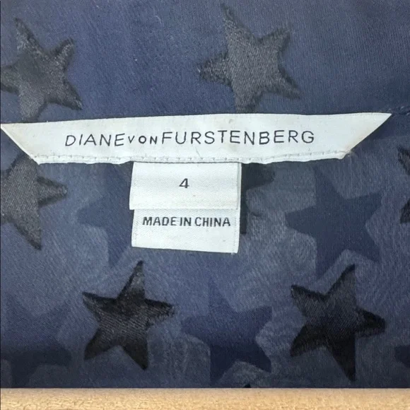 Diane von Furstenberg Lorelei Two Blouse in Ink & Black Size 4 - Picture 4 of 8